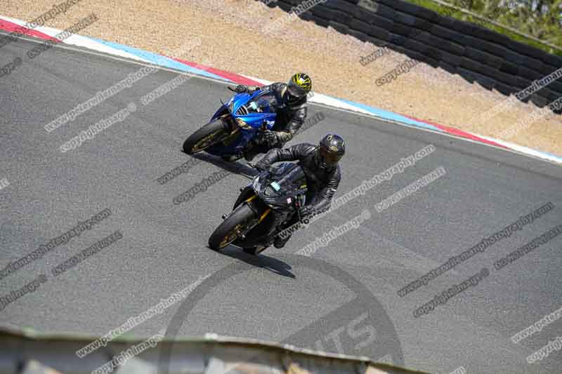 enduro digital images;event digital images;eventdigitalimages;mallory park;mallory park photographs;mallory park trackday;mallory park trackday photographs;no limits trackdays;peter wileman photography;racing digital images;trackday digital images;trackday photos